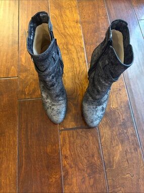 Jimmy Choo Women's Metallic Gray Ankle Boots - Stylish Zip Closure